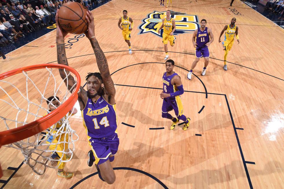 号球衣退役 号球衣退役